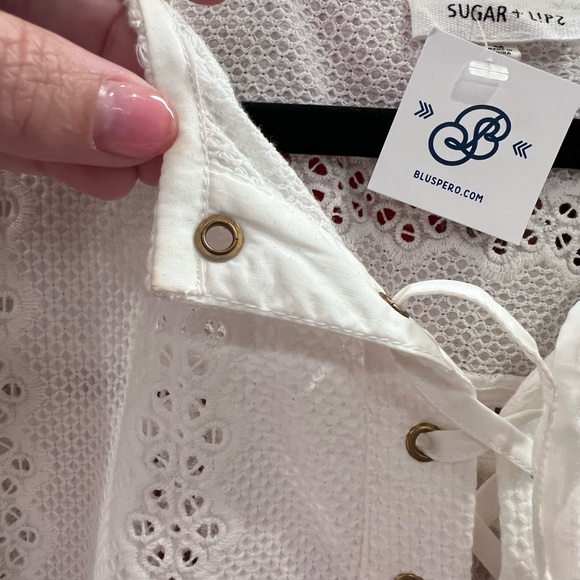 Sugar + Lips Eyelet Top - Picture 4 of 5